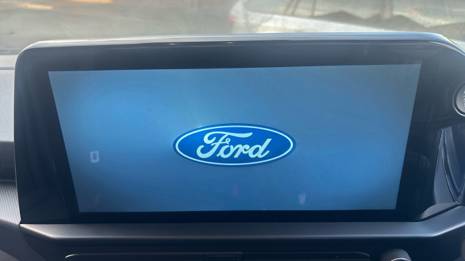 Ford Transit Custom 320 L1 Diesel Fwd 2.0 EcoBlue 150ps H1 Double Cab Van Limited - Image 15